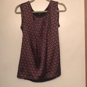 Gorgeous navy and red top